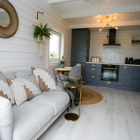 The Paddocks Cabin - Stylish, Cozy & Private Killarney Exterior foto